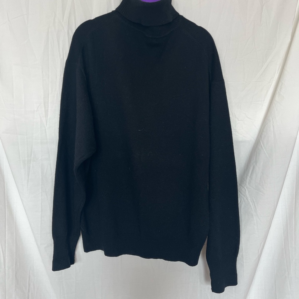 J. Peterman turtleneck sweater wool blend navy size Medium Oversized